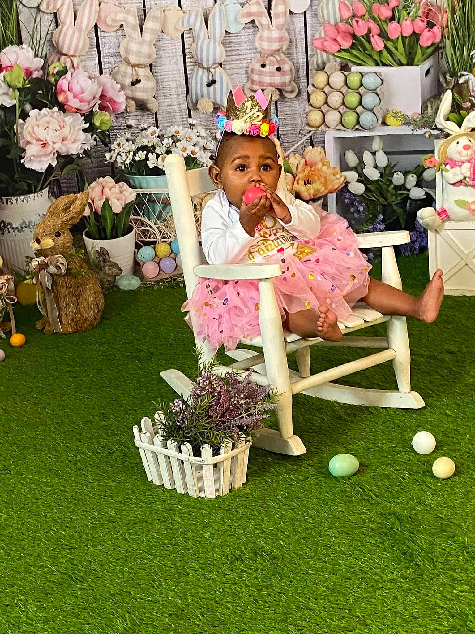 Kelani joined the competition — help win amazing prizes! art, chair, cut_flowers, event, floral_design, floristry, flower, flower_arranging, flowerpot, garden, grass, lawn, lawn_ornament, leisure, peach, person, petal, pink, plant, shrub