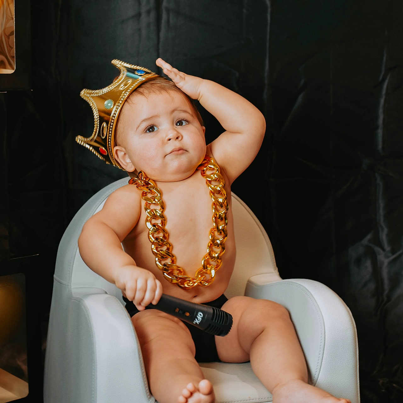 Kingston is registered to the contest to win money with this photo: accessories, baby, bodypart, chair, computerhardware, couch, electronics, face, finger, furniture, hand, hardware, head, jewelry, monitor, necklace, person, photography, portrait, sitting
