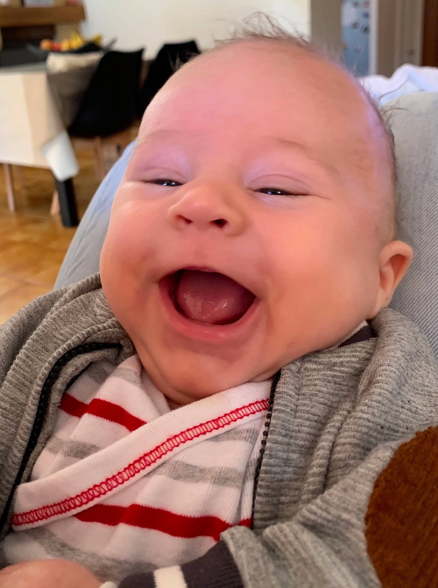 Jules a rejoint le concours — aidez-le/la à gagner de superbes lots ! baby, baby_toddler_clothing, cheek, child, chin, comfort, ear, eyebrow, facial_expression, forehead, iris, jaw, lip, mouth, nose, organ, person, skin, toddler, tongue