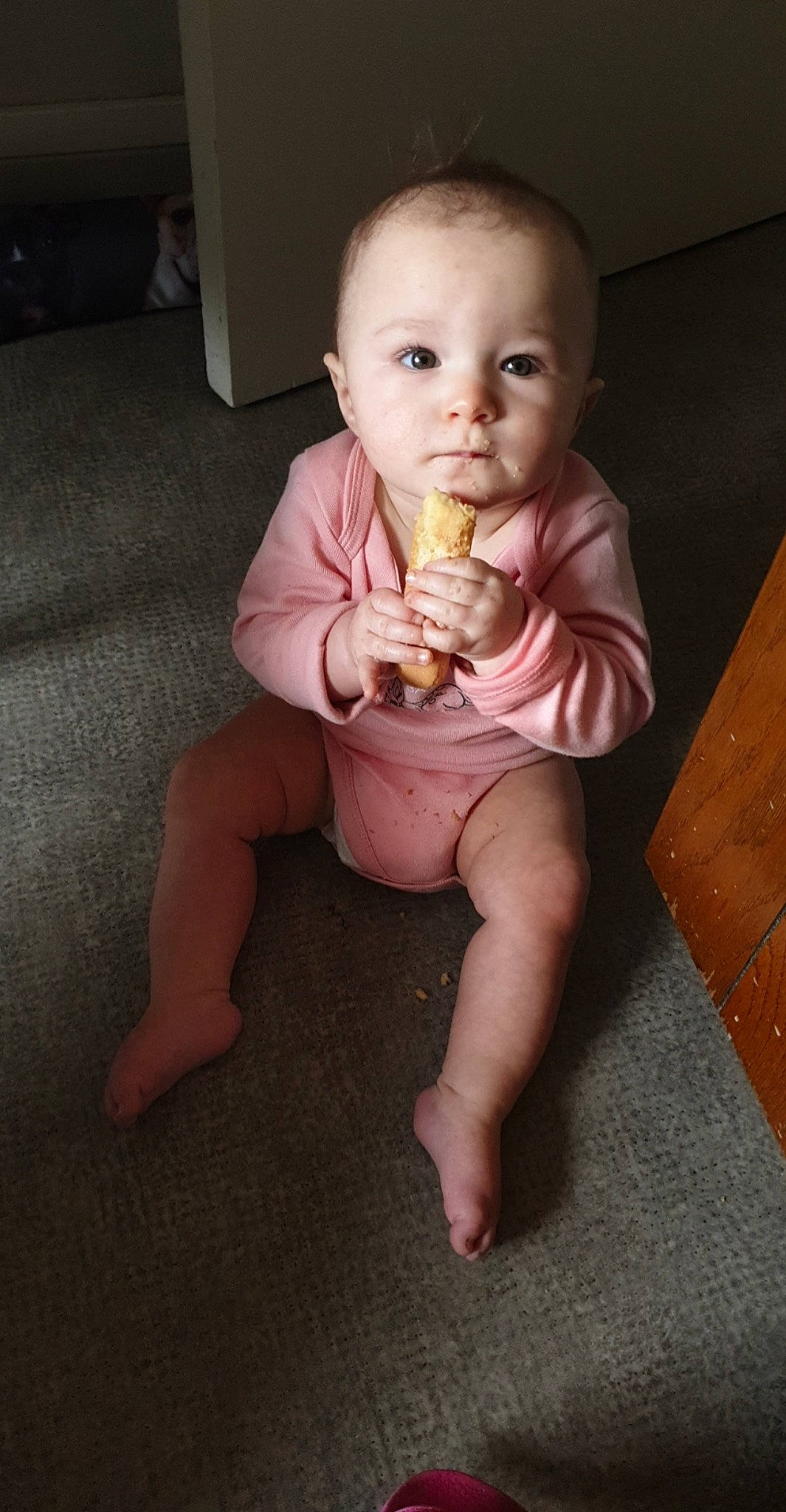 Neyla participe au concours pour gagner de l'argent avec cette photo : baby, baby_toddler_clothing, cheek, chin, eye, face, floor, flooring, head, human_body, iris, knee, leg, lip, mouth, nose, person, skin, stomach, thigh