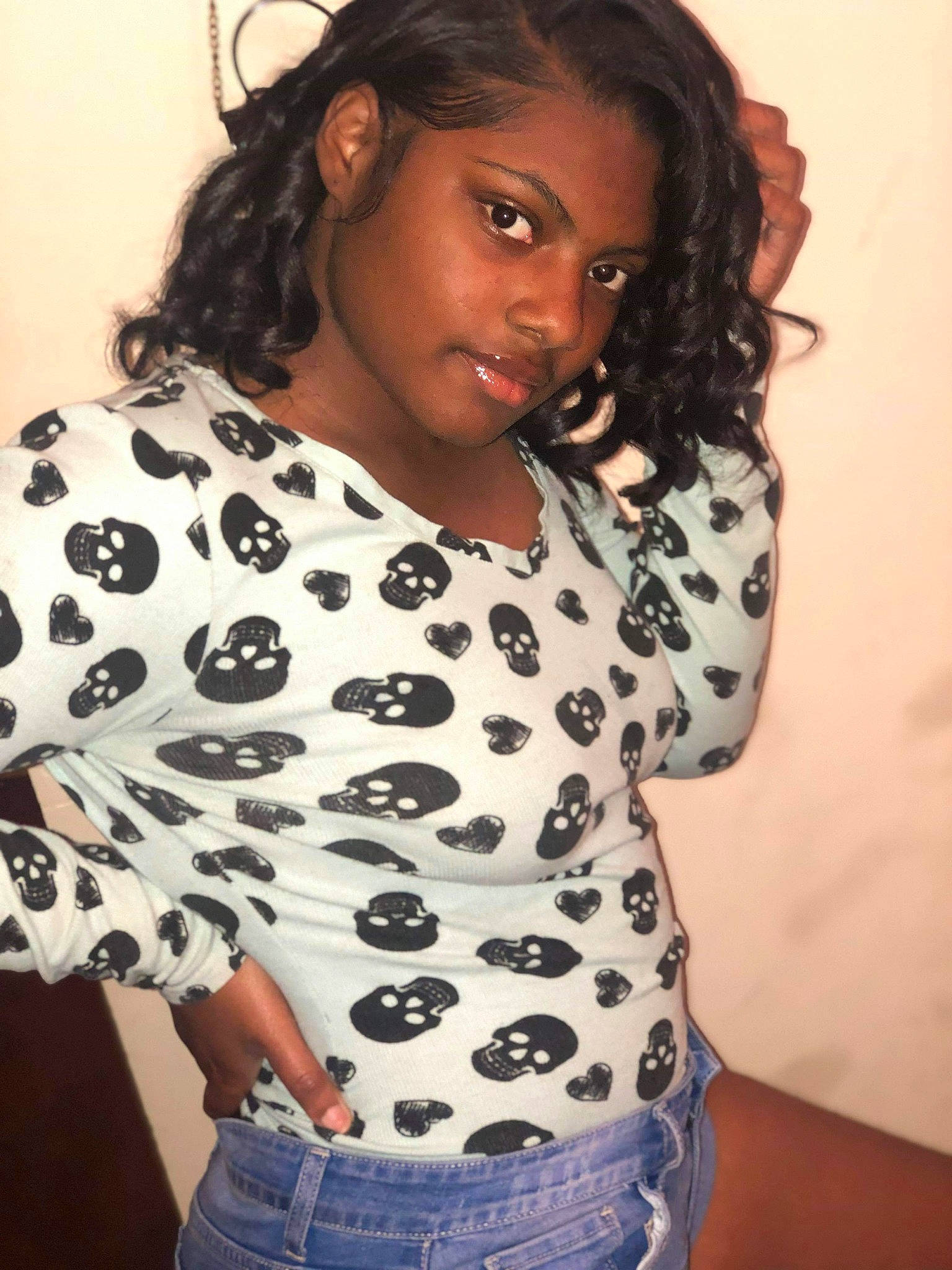 Yasmine is registered to the contest to win money with this photo: abdomen, black_hair, lady, leg, long_hair, neck, pattern, person, photo_shoot, photography, sleeve, thigh, trunk