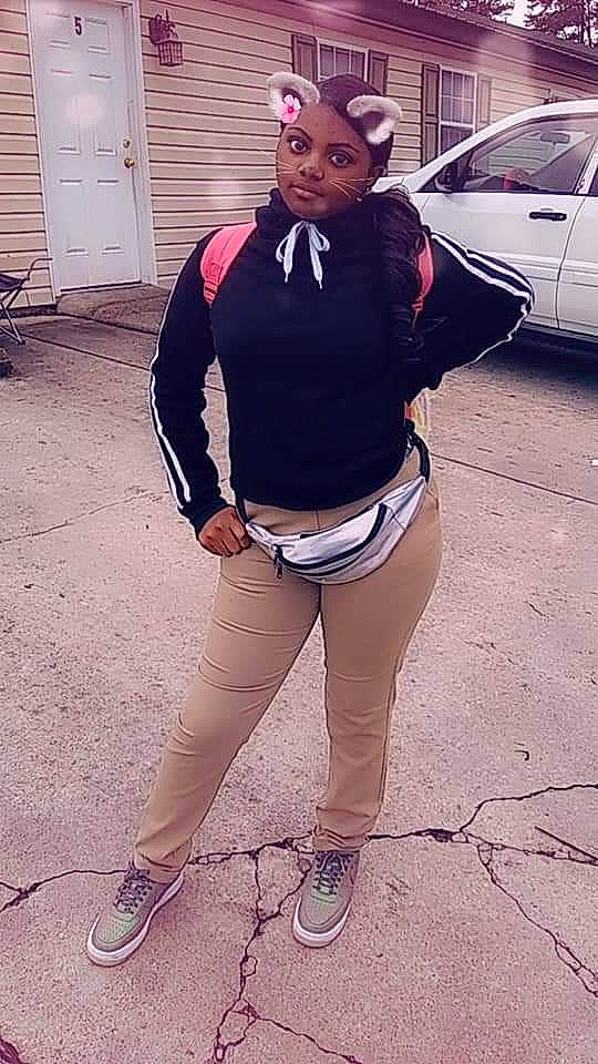 Yasmine is registered to the contest to win money with this photo: denim, fashion, footwear, jacket, jeans, leg, outerwear, person, shirt, shoe, sleeve, street_fashion, style, t_shirt, trousers, waist, white