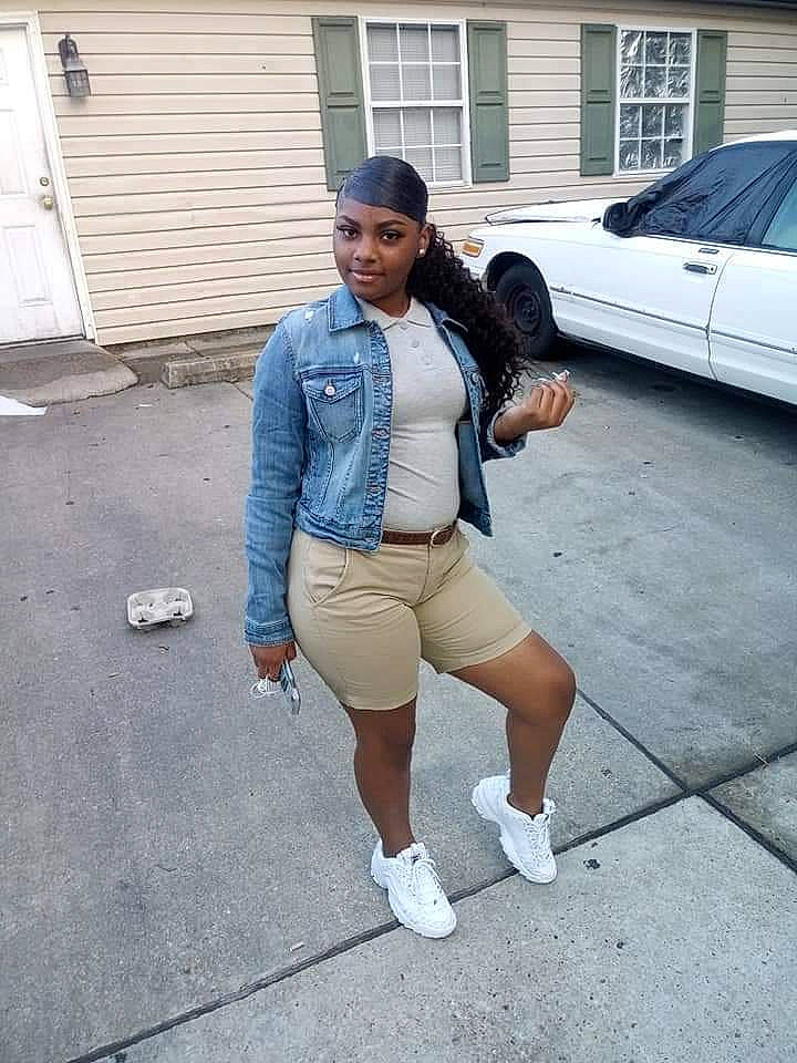 Yasmine is registered to the contest to win money with this photo: black_hair, clothing, cool, denim, fashion, footwear, jacket, jeans, joy, leg, outerwear, person, shoe, shorts, snapshot, street_fashion, t_shirt, textile, top, trousers