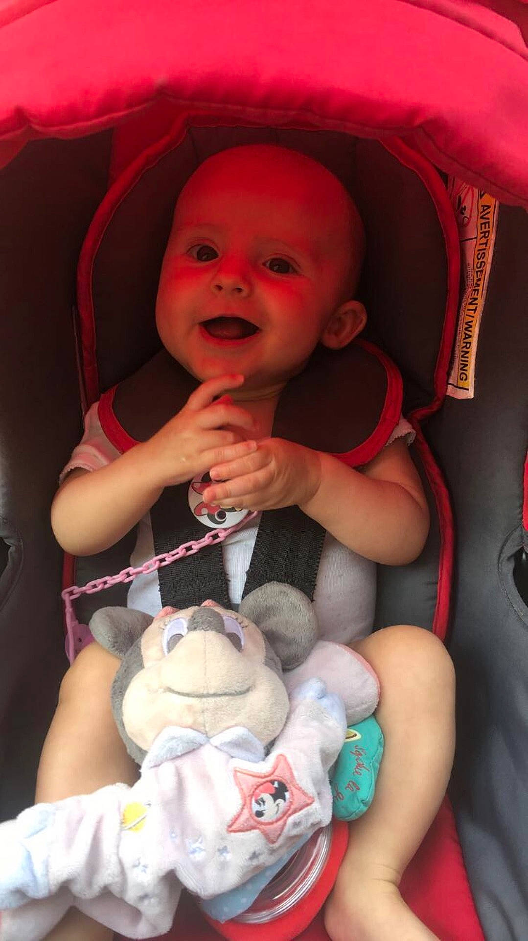 Klélya a rejoint le concours — aidez-le/la à gagner de superbes lots ! child, human_positions, infant, mouth, organ, person, product, skin, toddler