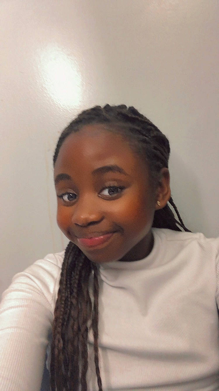 Michel-victoria participe au concours pour gagner de l'argent avec cette photo : audio_equipment, black_hair, braid, cheek, child, cornrows, dreadlocks, ear, eyelash, forehead, fun, happy, head, jaw, jewellery, joy, lip, long_hair, neck, nose