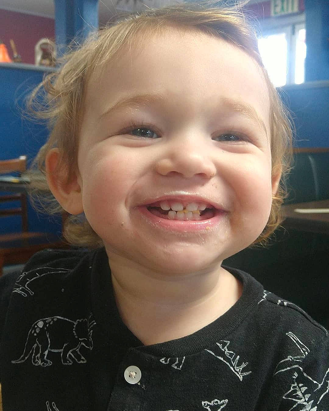 Roland is registered to the contest to win money with this photo: cheek, chin, cool, ear, eyelash, forehead, hairstyle, happy, iris, jaw, joy, lip, mammal, mouth, nose, person, skin, smile, toddler, tongue