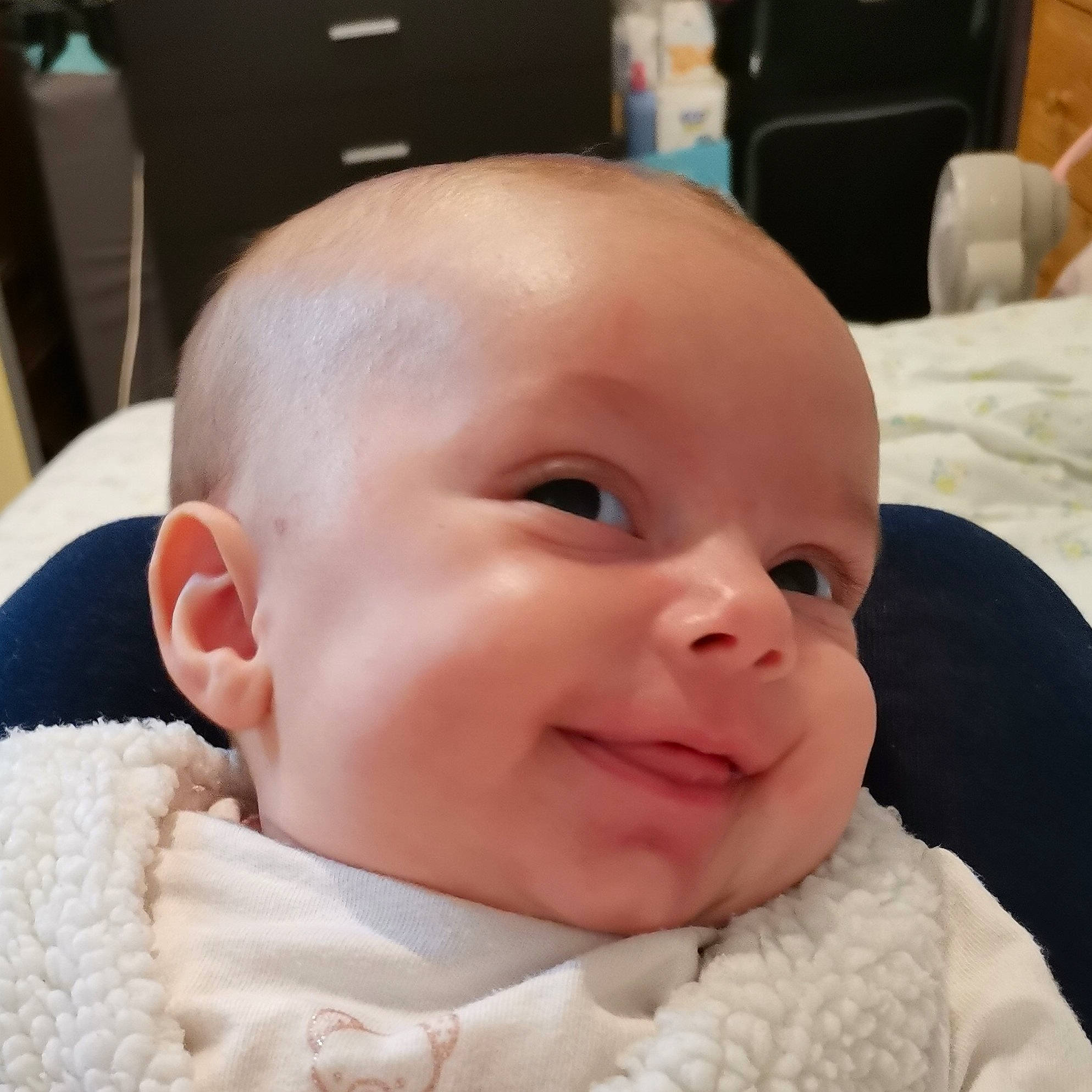 Lylianna a rejoint le concours — aidez-le/la à gagner de superbes lots ! baby, baby_making_funny_faces, cheek, child, chin, ear, eye, eyebrow, face, facial_expression, forehead, head, lip, mouth, nose, person, skin, smile, toddler