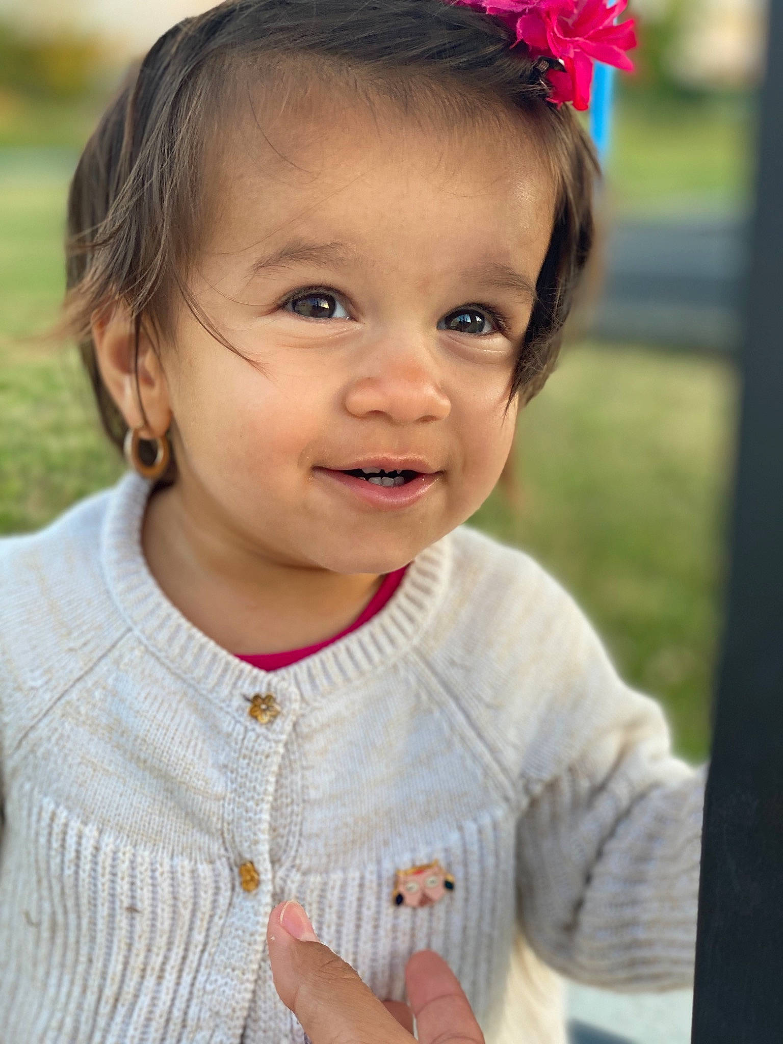 Kamilia participe au concours pour gagner de l'argent avec cette photo : baby, beauty, cheek, child, child_model, face, forehead, hair, hair_accessory, head, headband, headgear, lip, nose, people, person, photography, pink, skin, smile