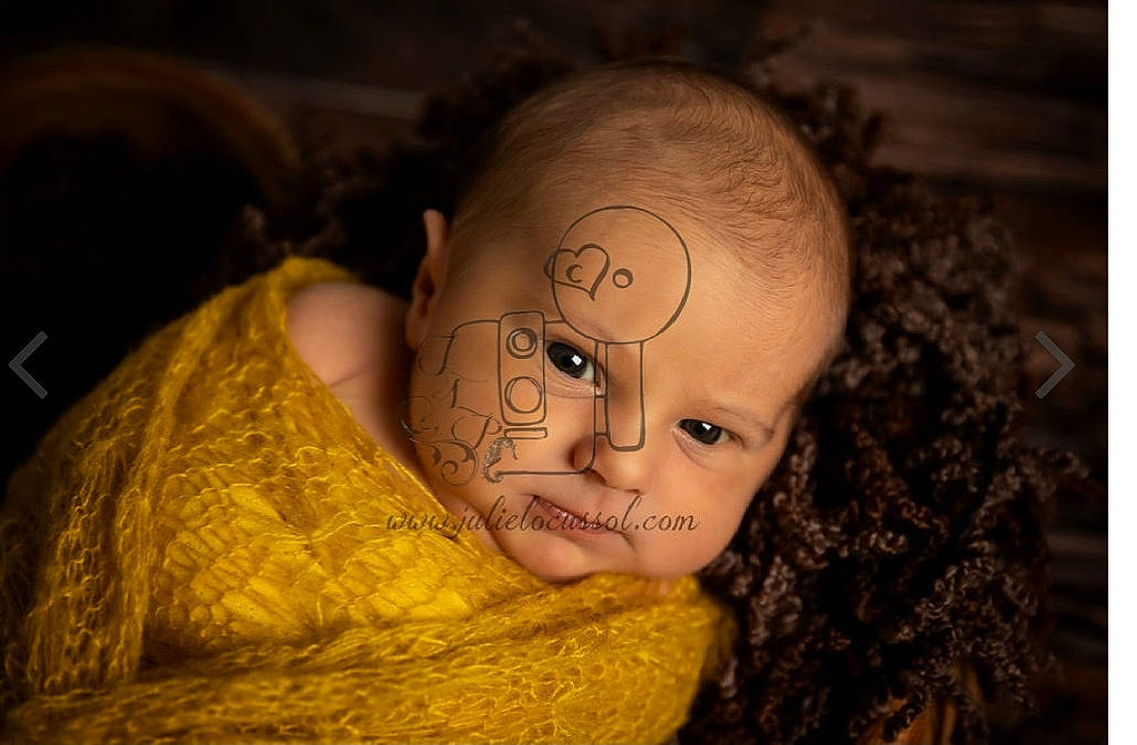 Camille participe au concours pour gagner de l'argent avec cette photo : baby, cheek, child, darkness, doll, eyelash, facial_hair, fiction, flesh, forehead, fur, nose, person, portrait_photography, skull, toy, visual_arts