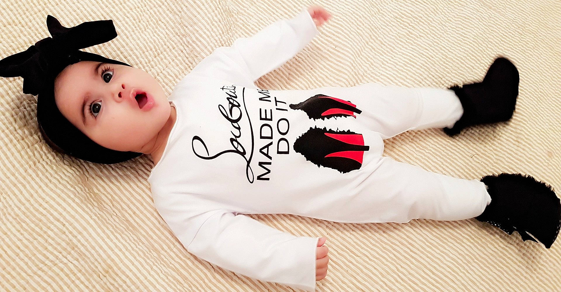 Shayna Le Cam participe au concours pour gagner de l'argent avec cette photo : boy, child, clothing, costume, font, girl, joint, person, product, shoe, smile, textile, white