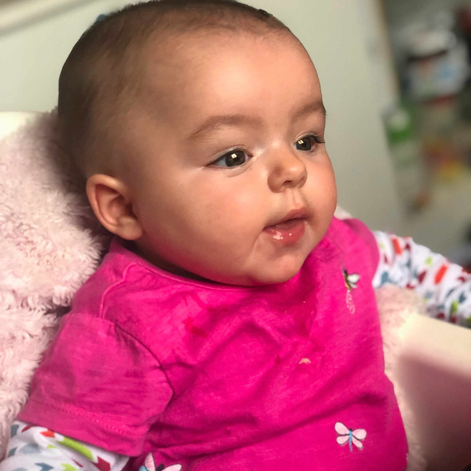 Rose participe au concours pour gagner de l'argent avec cette photo : cheek, child, day, eye, eyebrow, face, forehead, girl, head, infant, lip, nose, person, pink, product, skin, smile, toddler