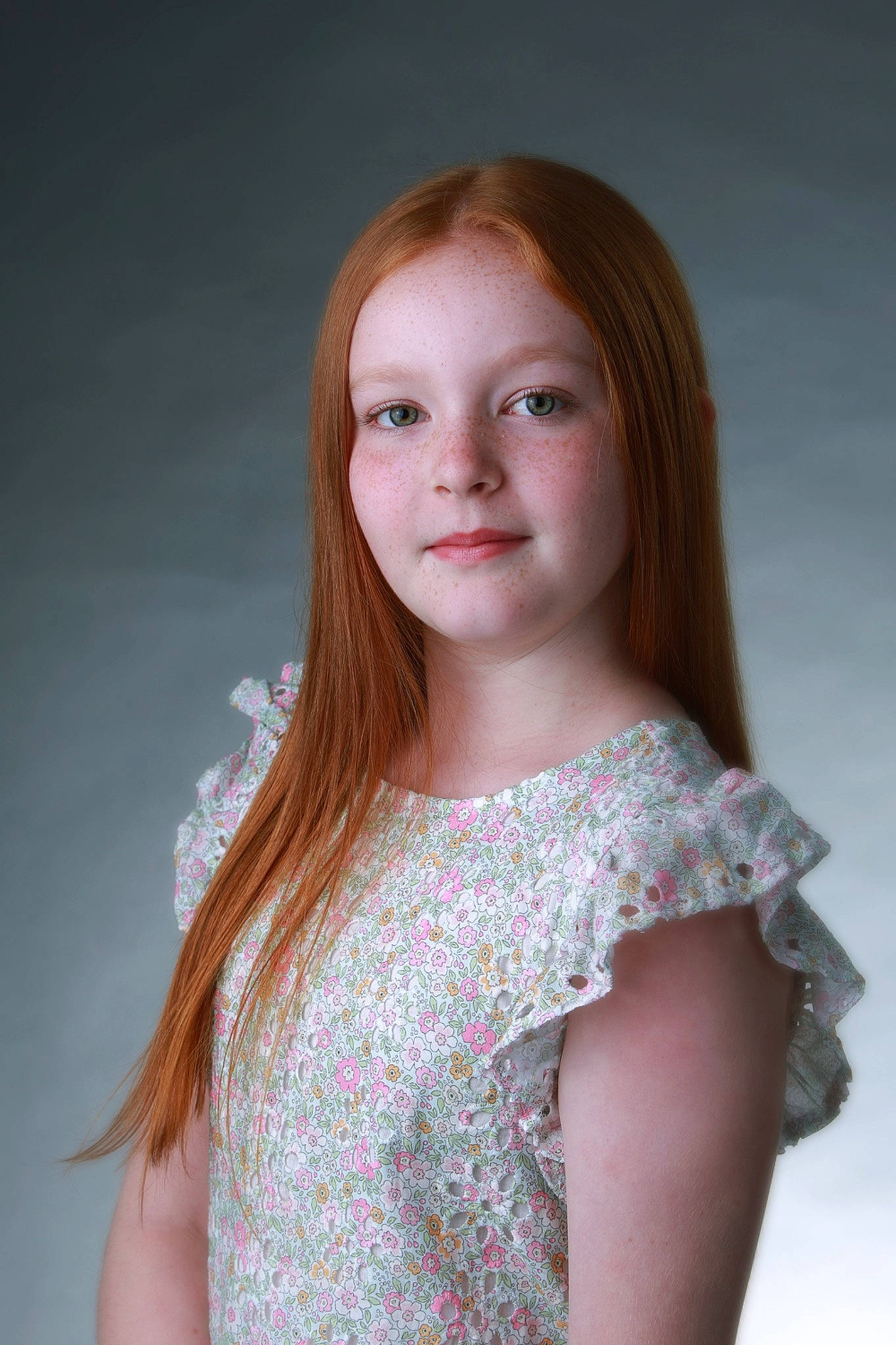 Hannah is registered to the contest to win money with this photo: clothing, day_dress, dress, eye, eyebrow, eyelash, facial_expression, flash_photography, hair, hairstyle, head, iris, joint, joy, lip, neck, one_piece_garment, person, shoulder, skin