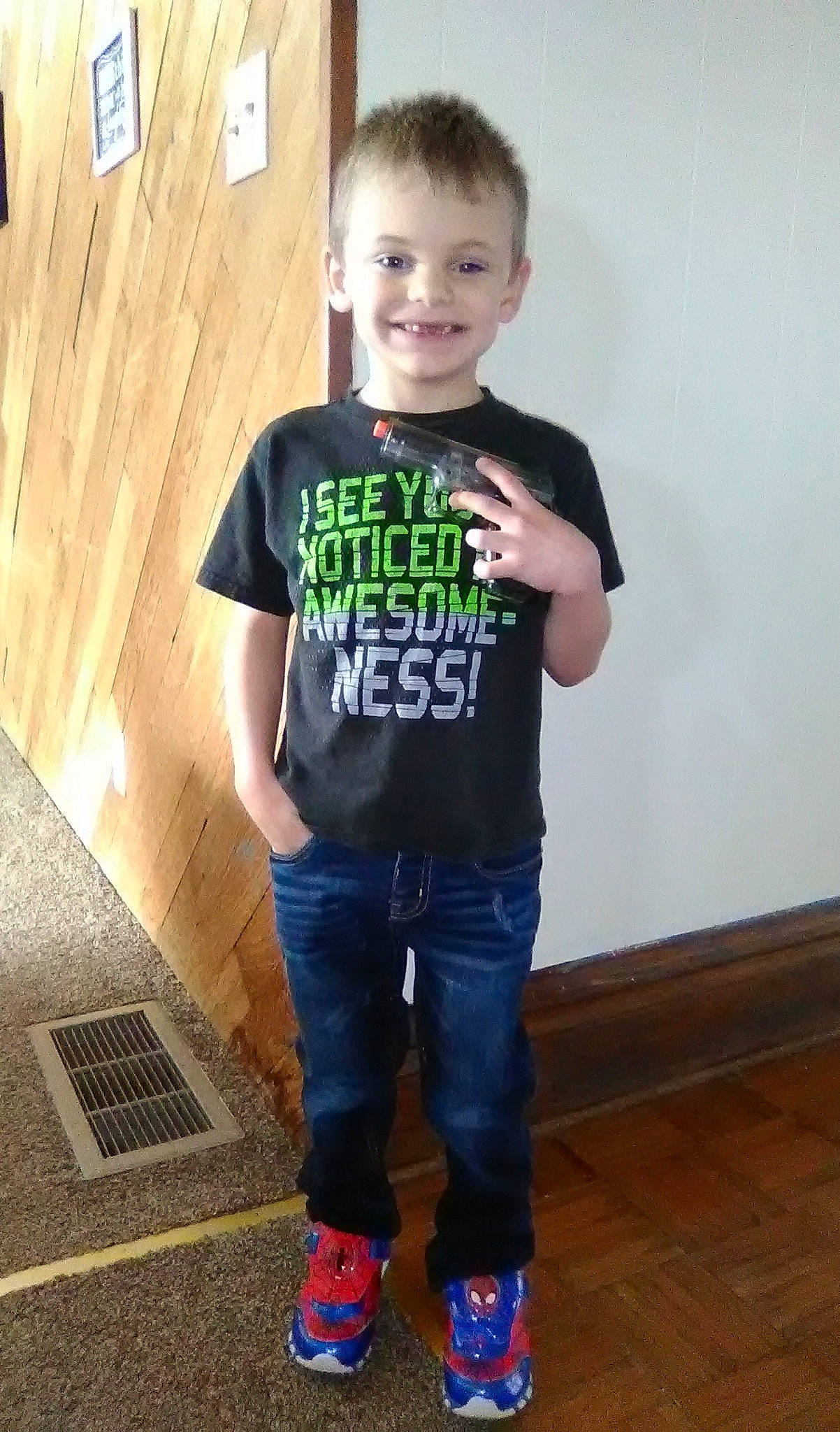 Maxxamus is registered to the contest to win money with this photo: child, child_model, clothing, cool, denim, footwear, green, jeans, joy, male, outerwear, person, shoe, sleeve, standing, t_shirt, toddler, top