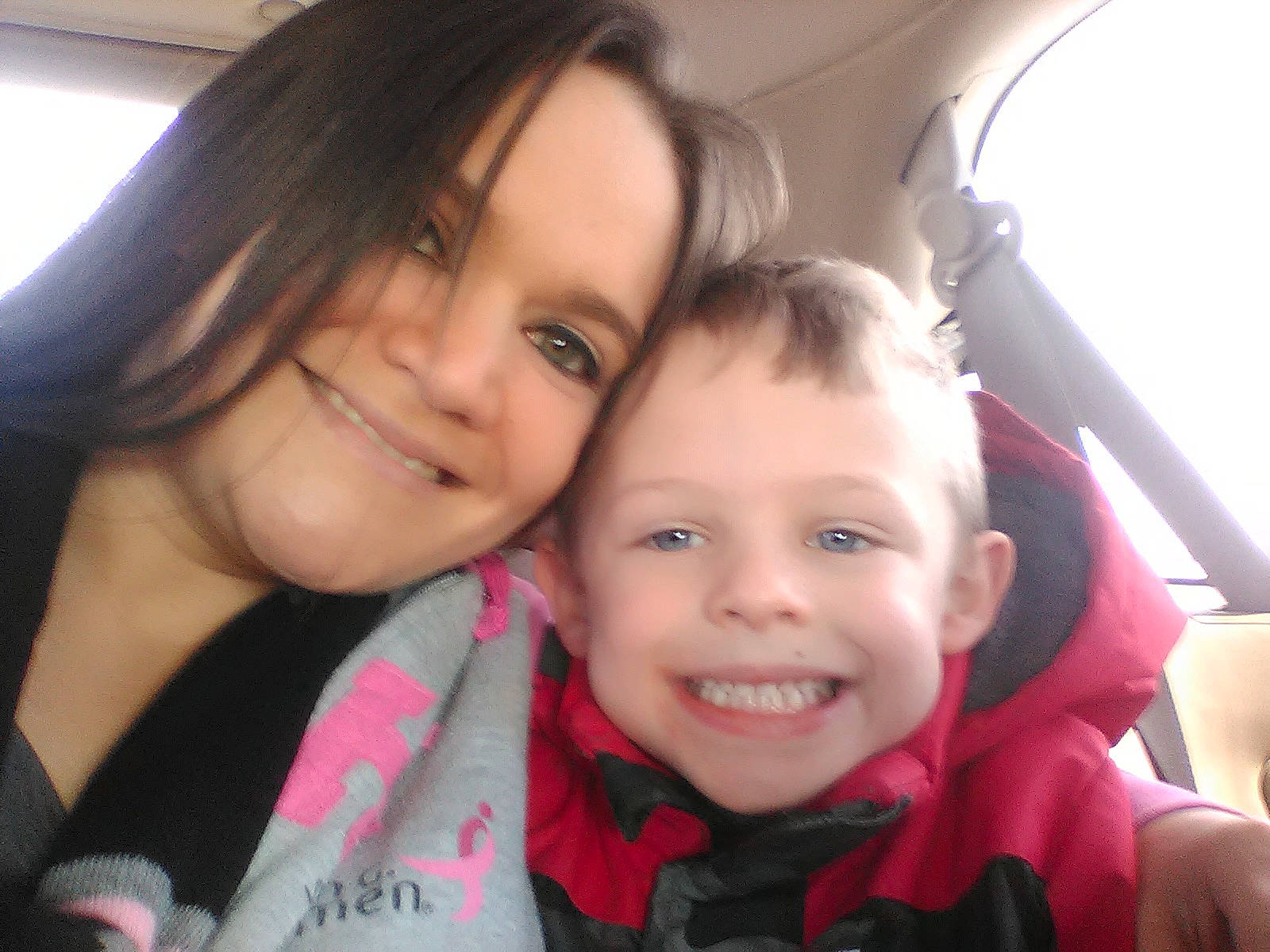 Jakobe is registered to the contest to win money with this photo: beauty, cheek, child, eye, face, facial_expression, friendship, fun, happy, head, interaction, joy, lip, mother, nose, people, person, selfie, skin, smile