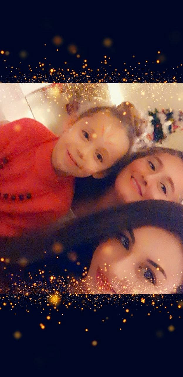 Hanaé participe au concours pour gagner de l'argent avec cette photo : child, happy, head, joy, person, photography, sky, smile, space