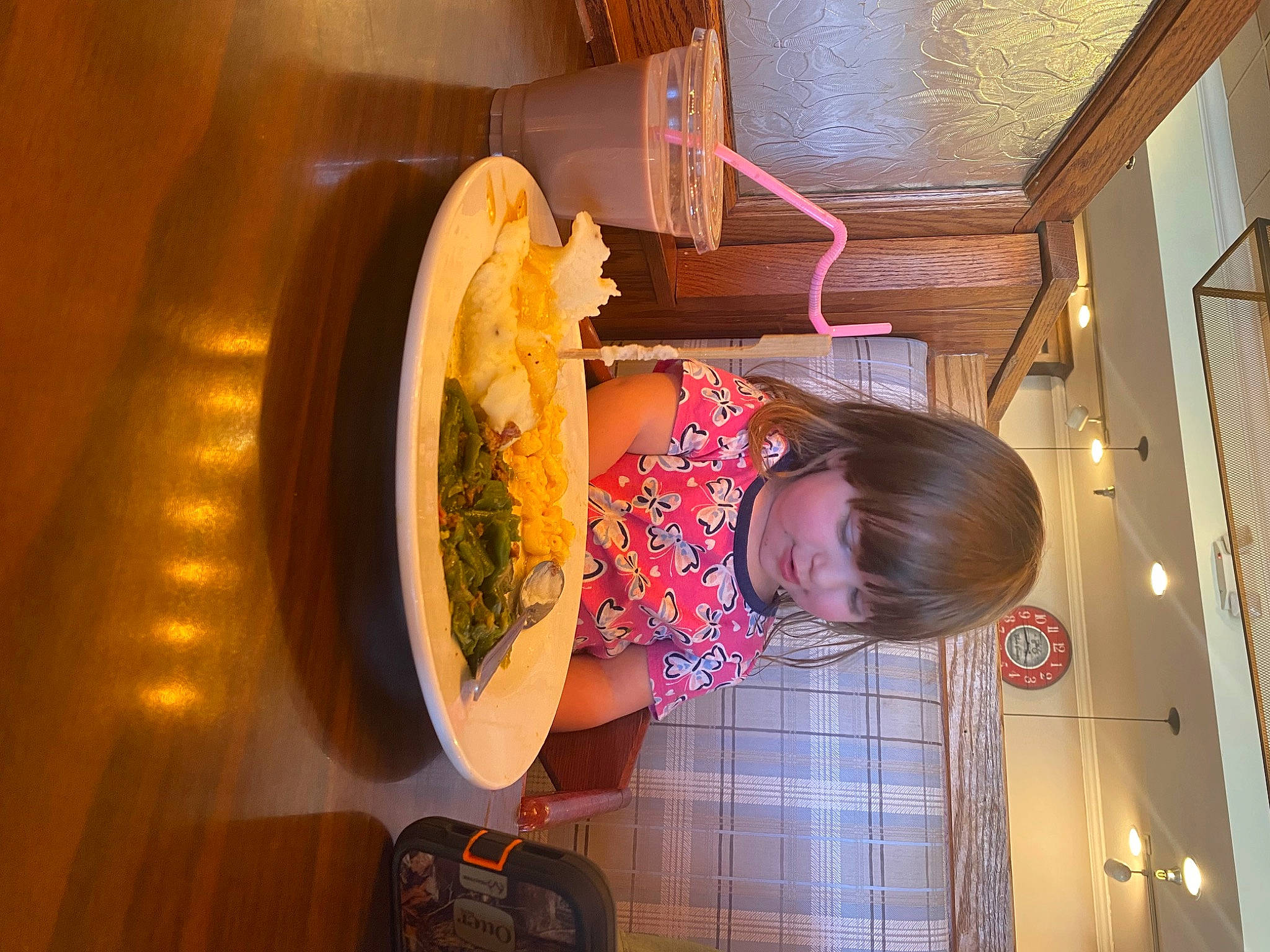 Raelynn joined the competition — help win amazing prizes! child, fast_food, food, fruit, fun, leisure, magenta, pattern, person, plant, plate, room, table, tableware, visual_arts, wood