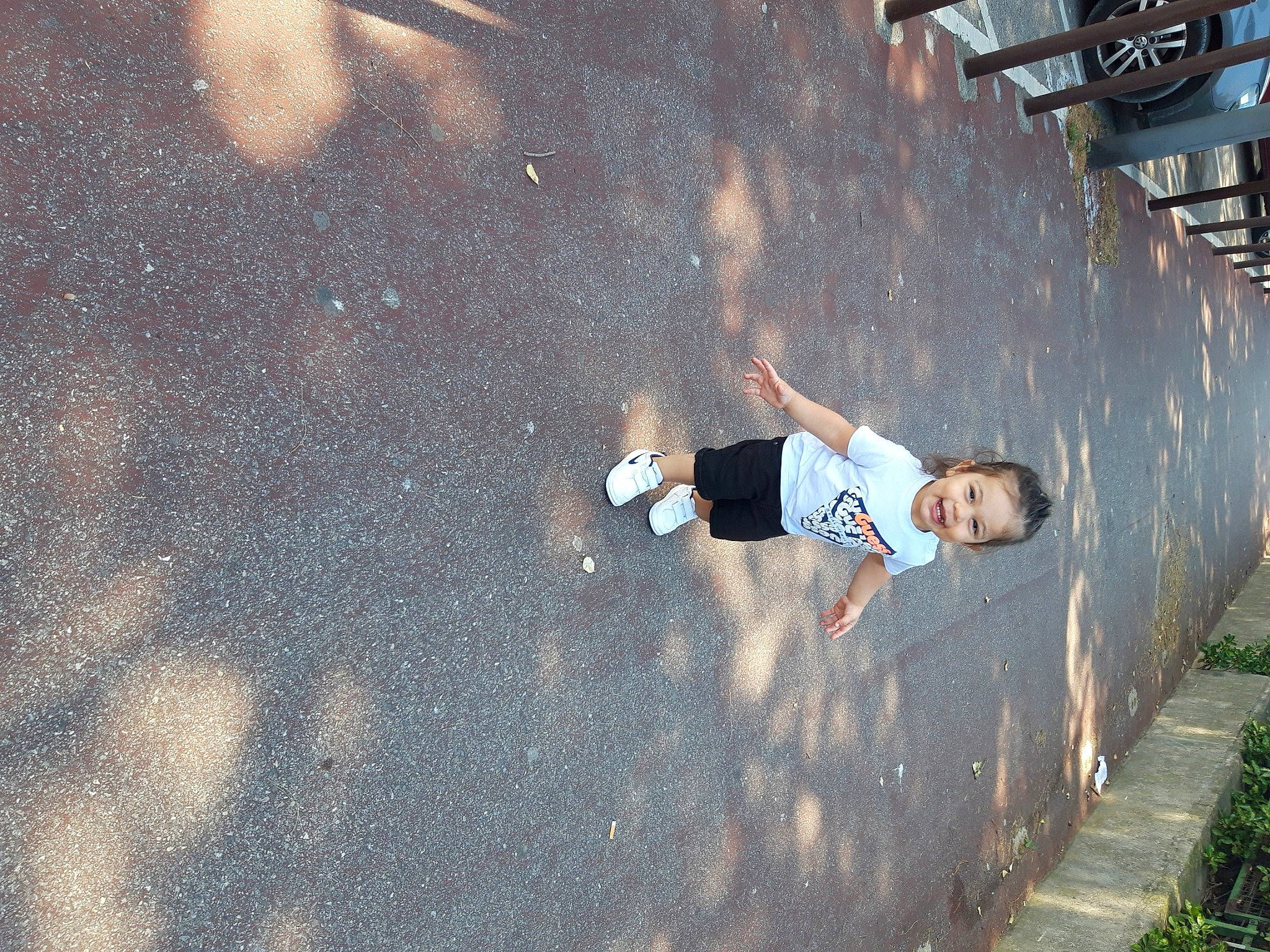 Mohammed a rejoint le concours — aidez-le/la à gagner de superbes lots ! child, cloud, fun, joy, leisure, mountain, person, photography, sky