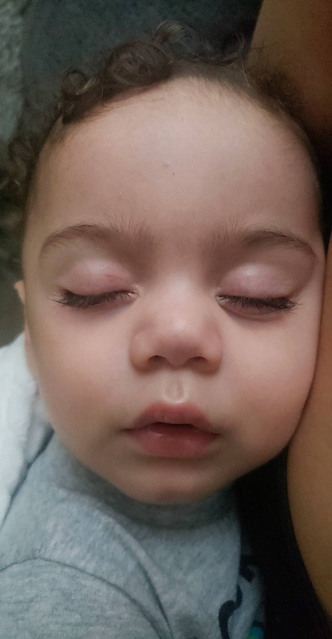 Aero is registered to the contest to win money with this photo: beauty, cheek, child, chin, close_up, eye, eyebrow, eyelash, forehead, iris, jaw, lip, mouth, neck, nose, organ, people, person, skin, temple