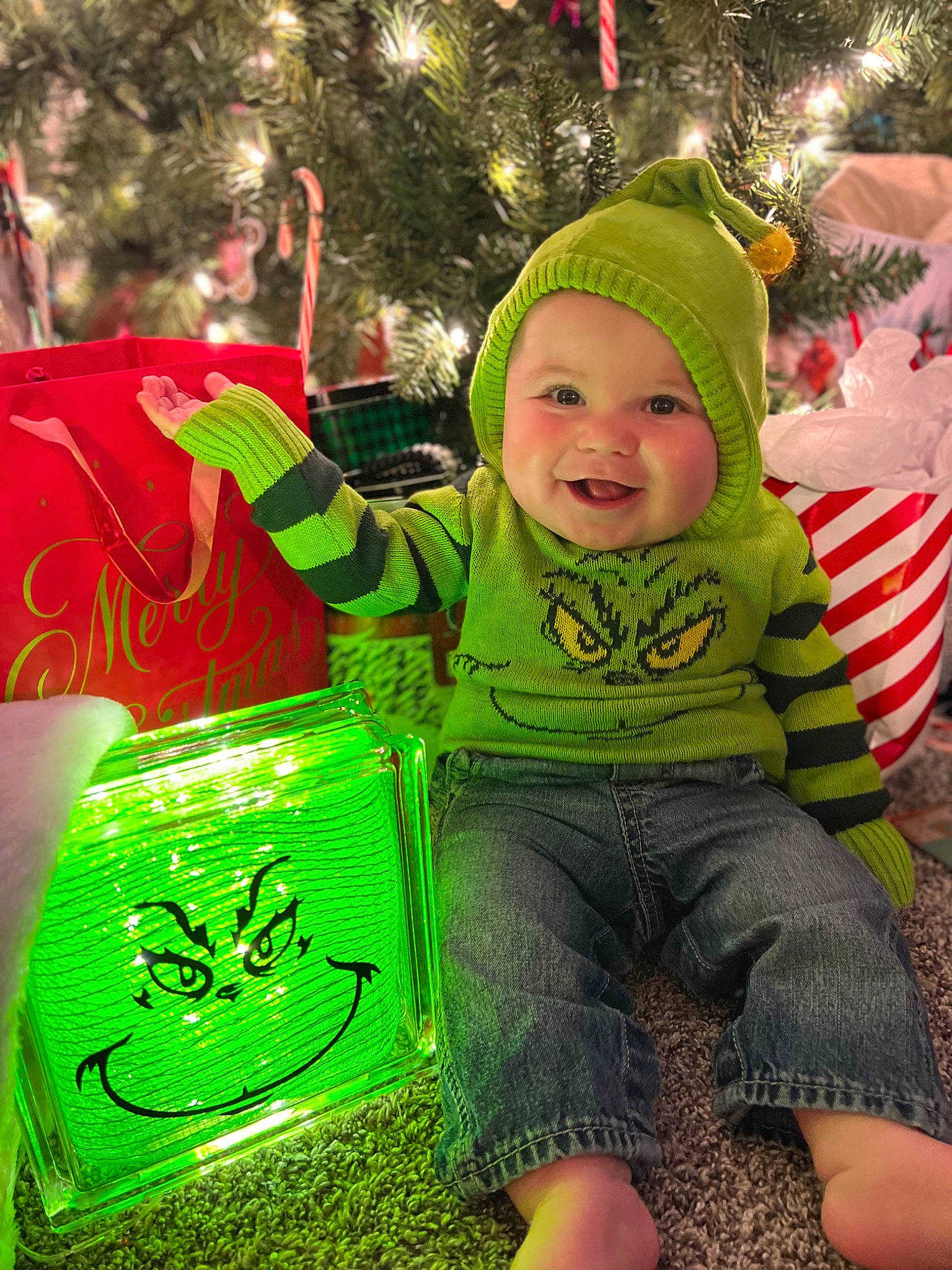 Chevy joined the competition — help win amazing prizes! baby, baby_toddler_clothing, bag, child, christmas_tree, event, eye, fun, grass, green, happy, headwear, holiday, joy, light, person, santa_claus, shorts, smile, t_shirt