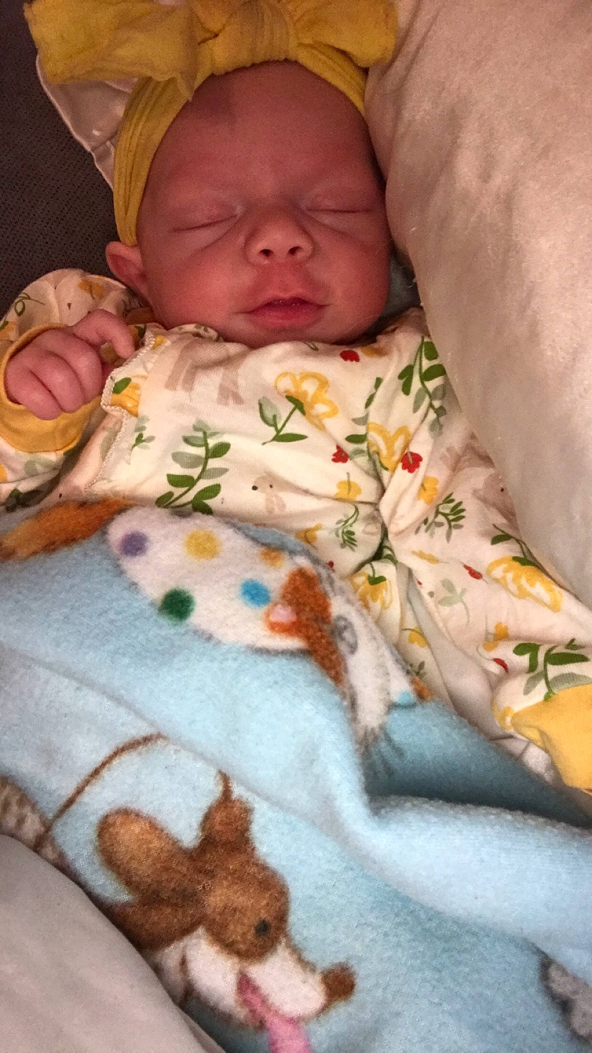 Miley is registered to the contest to win money with this photo: baby, baby_products, baby_sleeping, baby_toddler_clothing, bedding, bedtime, cheek, child, comfort, eye, finger, head, linens, mammal, nose, person, room, skin, textile, toddler