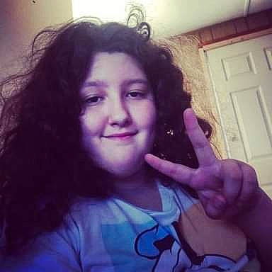 Naomi is registered to the contest to win money with this photo: beauty, cheek, chin, cool, eyebrow, face, facial_expression, finger, forehead, hair, hairstyle, hand, happy, head, human, joy, lip, long_hair, nose, person