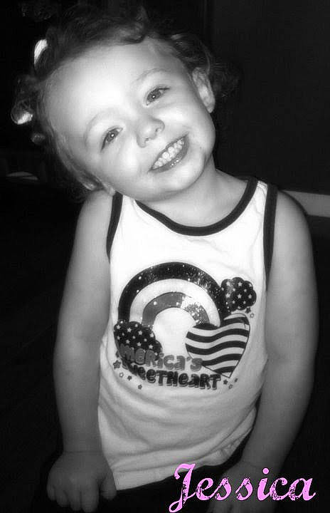 Jessica is registered to the contest to win money with this photo: arm, black, chin, clothing, eye, face, flash_photography, hair, hairstyle, head, jaw, joy, light, mouth, muscle, neck, organ, person, photograph, sleeve