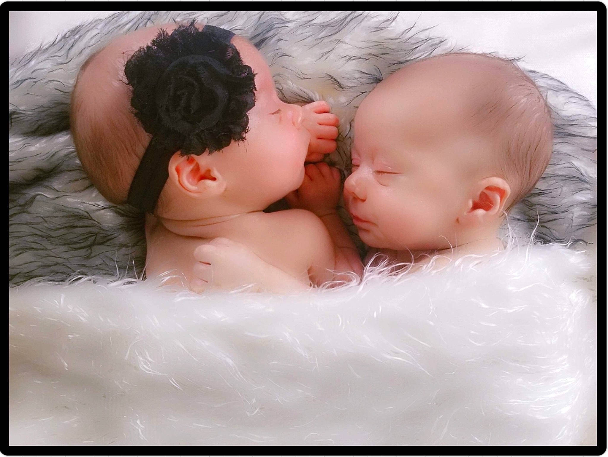 Axel is registered to the contest to win money with this photo: baby, cheek, child, close_up, ear, eye, face, forehead, fur, head, human, interaction, lip, love, nose, person, photograph, photography, product, skin