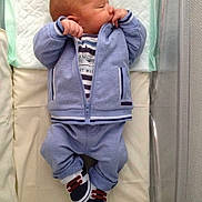 Marley participe au concours pour gagner de l'argent avec cette photo :