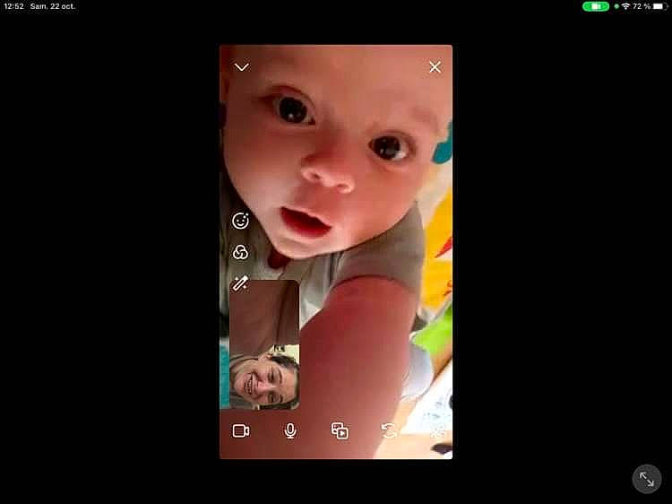 Nicolas participe au concours pour gagner de l'argent avec cette photo : adaptation, art, baby, darkness, display_device, electronic_device, eyelash, flash_photography, font, gadget, gesture, human_body, jaw, joy, magenta, mouth, multimedia, nose, person, screenshot