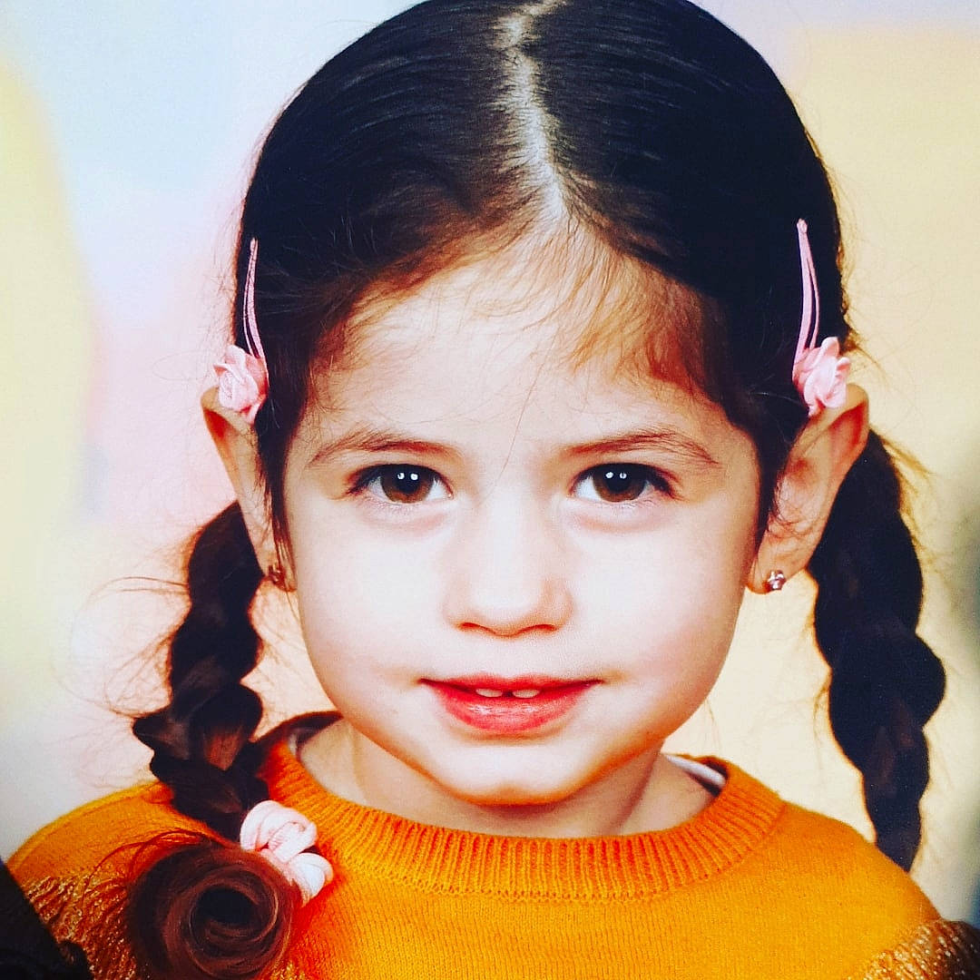 Aëlis a rejoint le concours — aidez-le/la à gagner de superbes lots ! cheek, chin, cool, ear, eye, eyebrow, eyelash, flash_photography, forehead, hair, happy, head, iris, jaw, lip, neck, nose, person, skin, sleeve