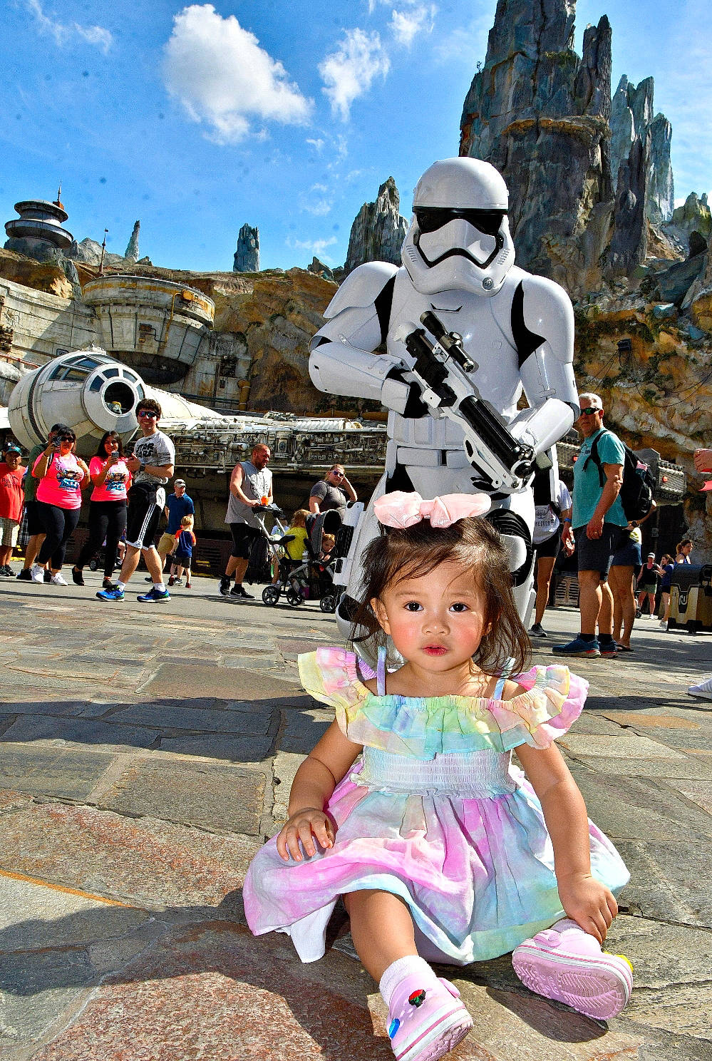 Lana joined the competition — help win amazing prizes! art, city, cloud, costume, crowd, event, fictional_character, fun, joy, leisure, person, pink, public_space, recreation, sandal, sky, street, summer, toddler, travel