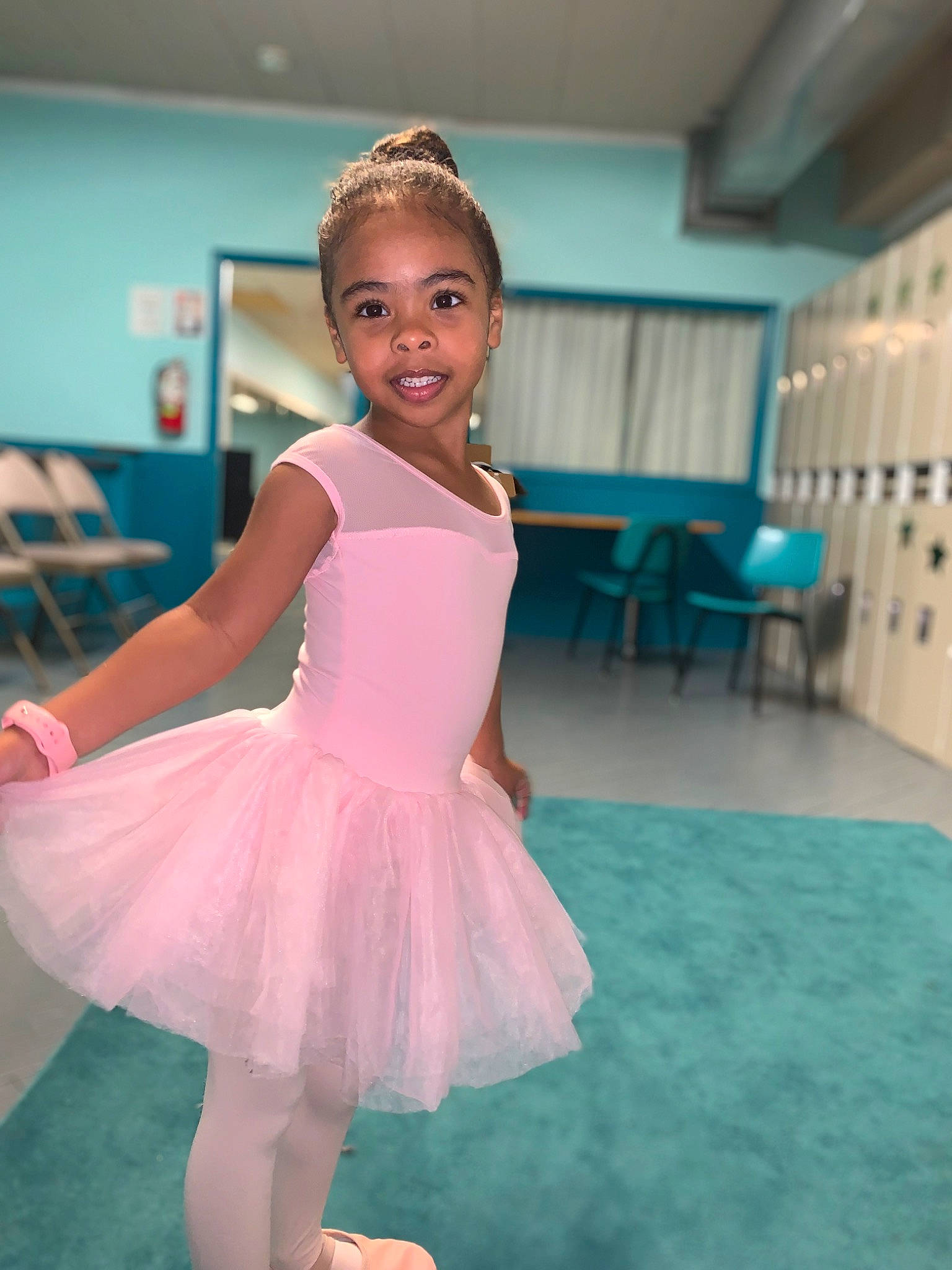 Soleil is registered to the contest to win money with this photo: ballet_shoe, ballet_tutu, croydon_facelift, dance, dress, entertainment, event, fashion_design, flooring, fun, happy, human_leg, joy, leg, leisure, performing_arts, person, pointe_shoe, recreation, smile
