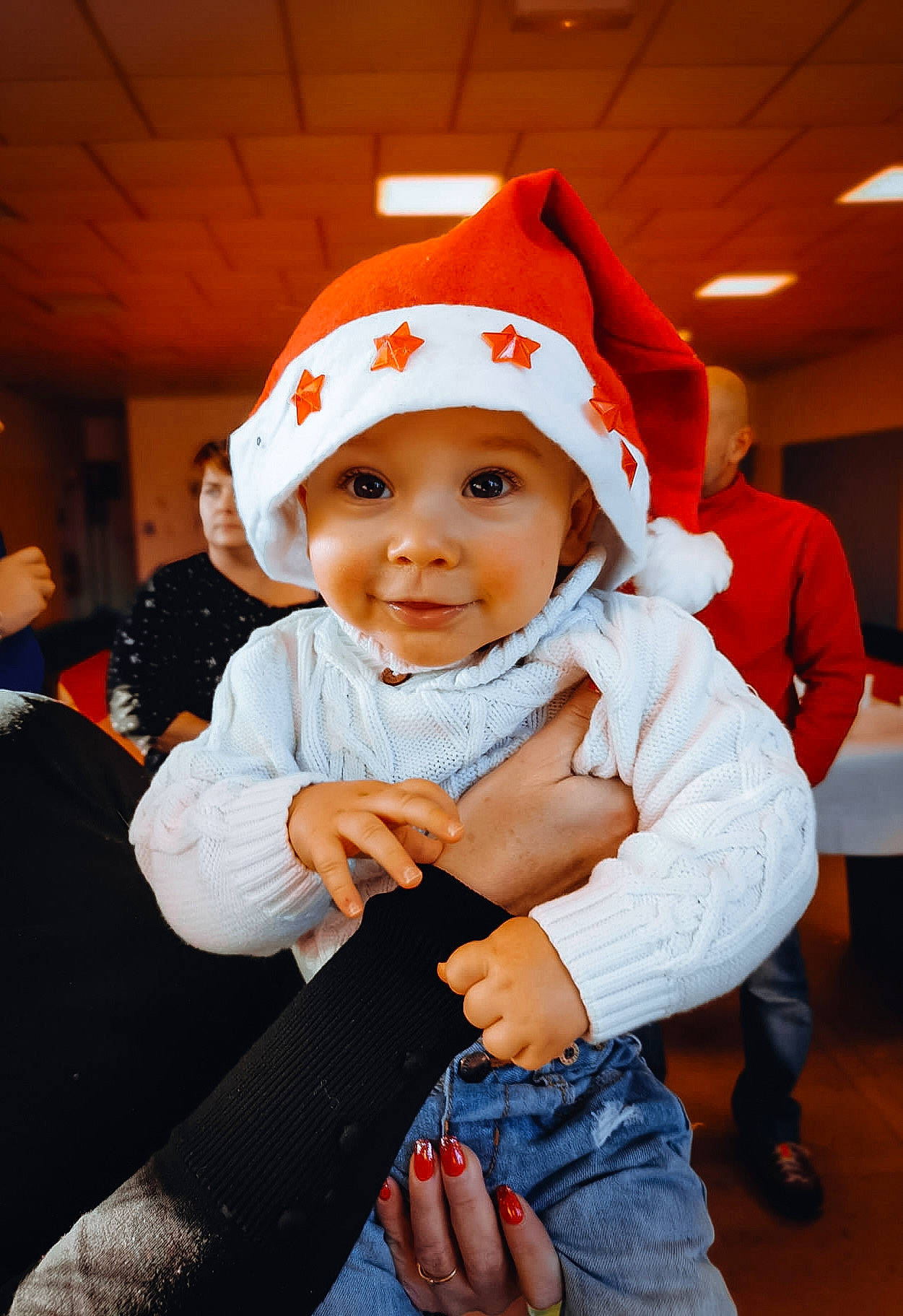 Adam participe au concours pour gagner de l'argent avec cette photo : baby, baby_toddler_clothing, baseball_cap, cap, child, costume, denim, event, fashion_accessory, flash_photography, fun, happy, headwear, joy, person, portrait_photography, recreation, sitting, smile, toddler