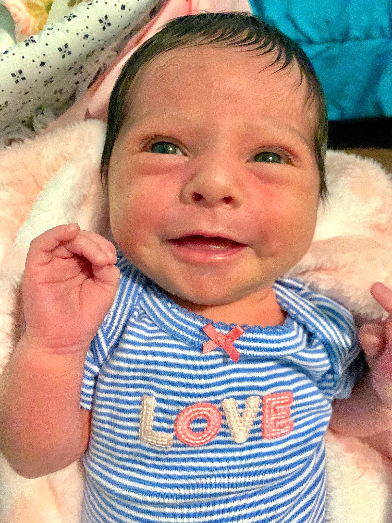 Keilany is registered to the contest to win money with this photo: blue, cheek, chin, eye, eyebrow, eyelash, face, facial_expression, forehead, hair, hairstyle, hand, head, lip, mouth, neck, nose, person, skin, smile