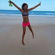 Kaylei is registered to the contest to win money with this photo: