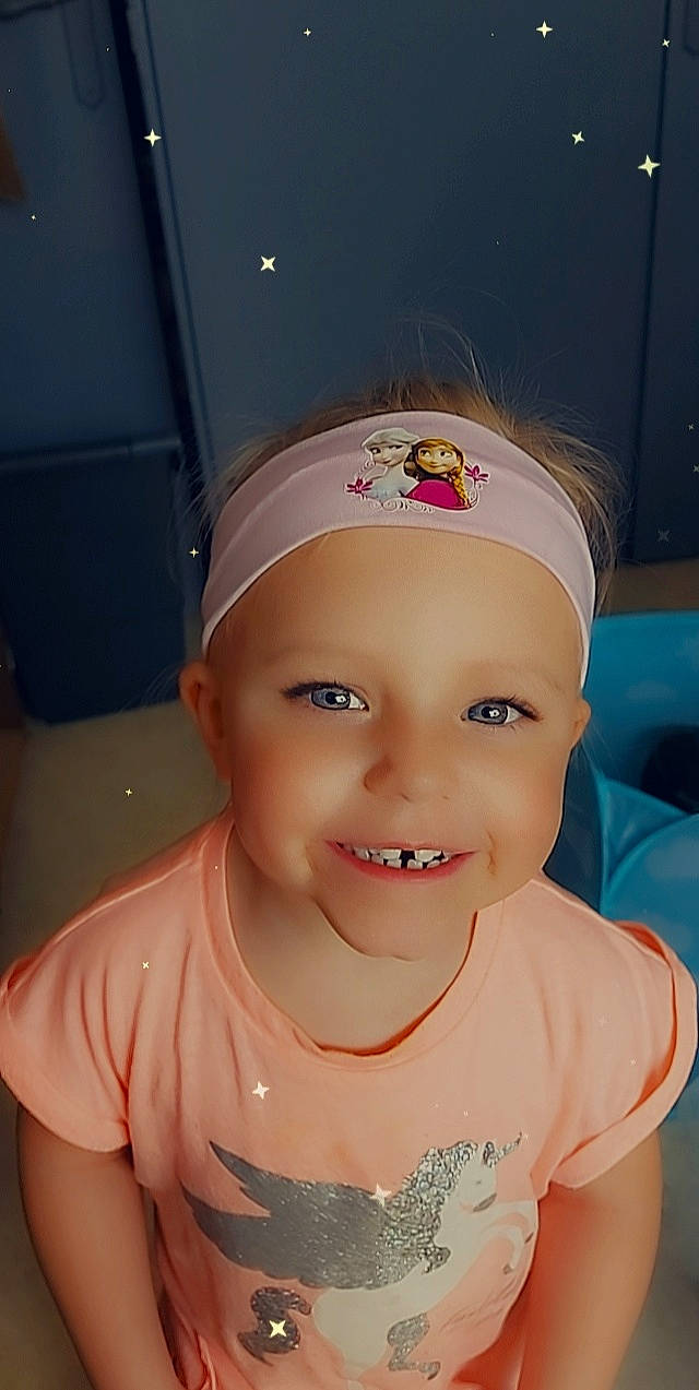 Amberly participe au concours pour gagner de l'argent avec cette photo : baby_toddler_clothing, cap, cheek, cool, ear, eyebrow, eyelash, forehead, happy, headwear, iris, jaw, joy, lip, mouth, neck, nose, person, pink, skin