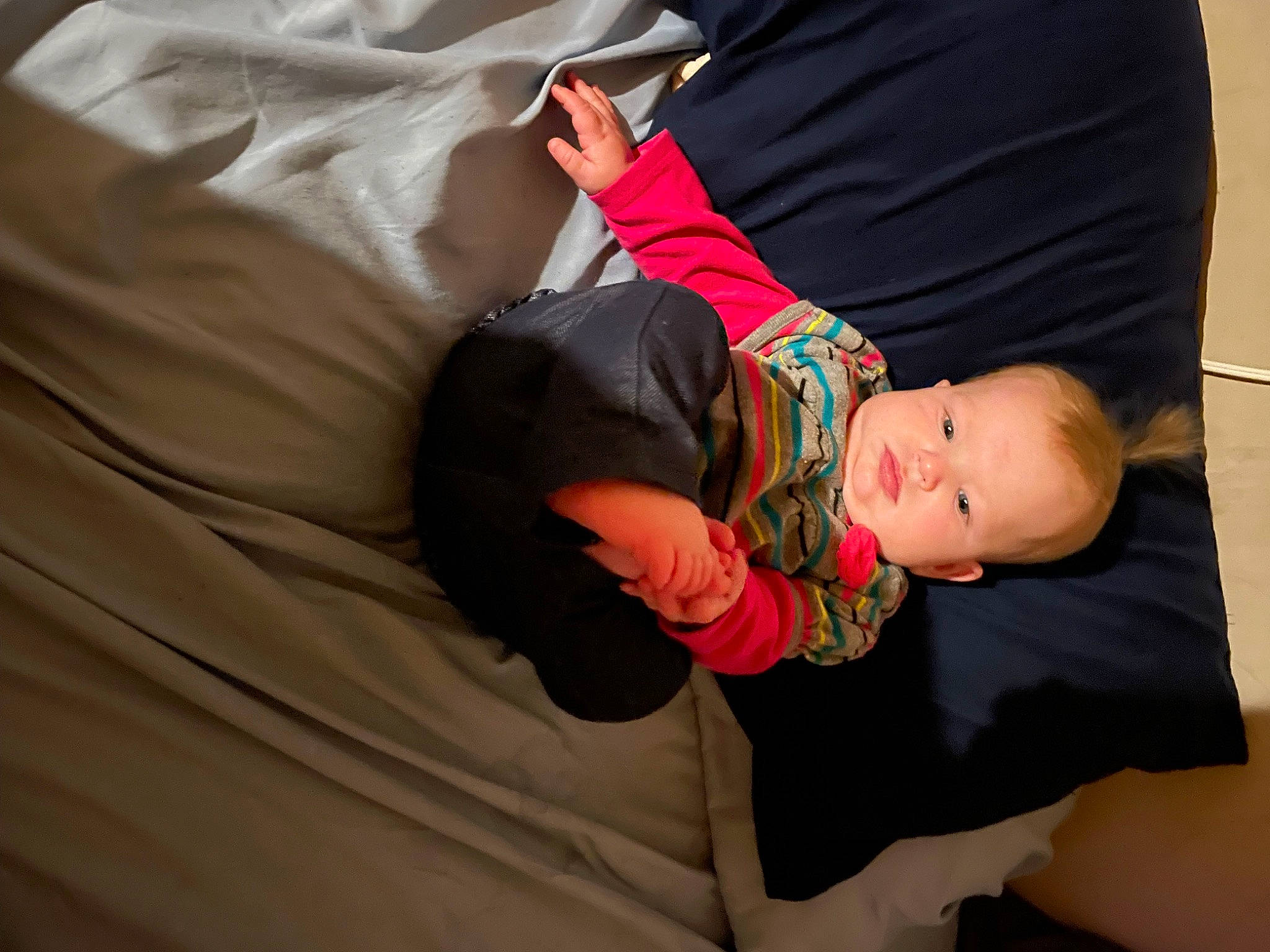 Katie is registered to the contest to win money with this photo: abdomen, baby, baby_carriage, baby_products, baby_toddler_clothing, child, comfort, elbow, finger, human_leg, joint, knee, lap, leg, mammal, person, sitting, thigh, toddler, tree