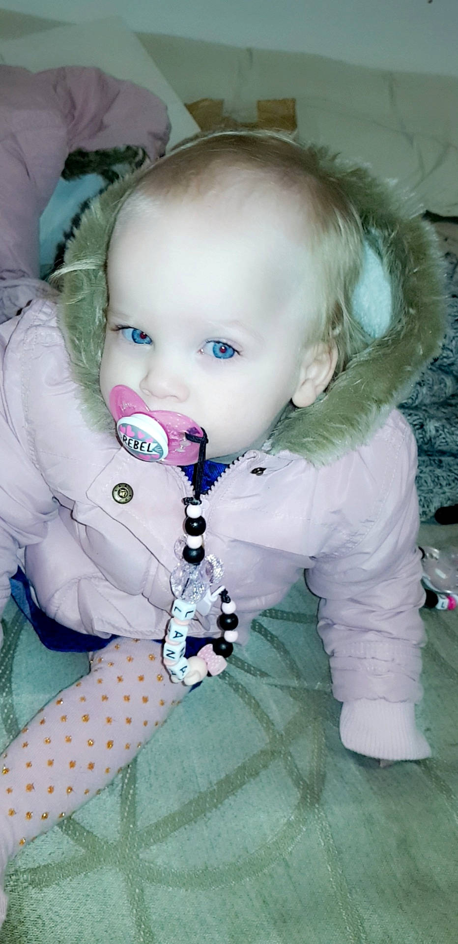 Lana a rejoint le concours — aidez-le/la à gagner de superbes lots ! cheek, child, doll, eye, face, fun, girl, head, infant, iris, joy, nose, person, pink, product, skin, textile, toddler, toy