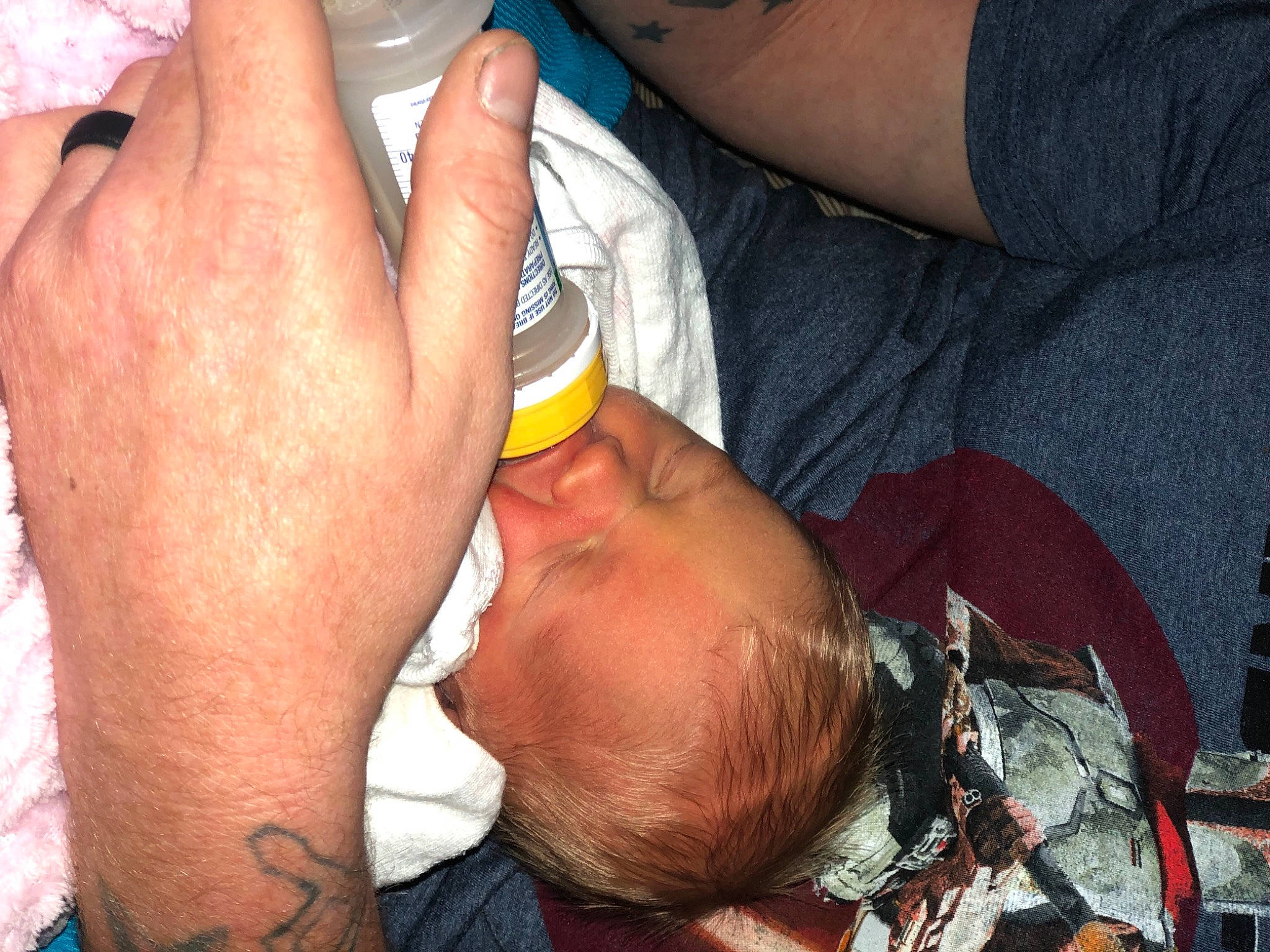 Ahriah is registered to the contest to win money with this photo: abdomen, baby, chest, comfort, elbow, finger, gesture, hand, human_body, joint, mouth, nail, neck, nose, person, skin, thumb, toddler, trunk, wrinkle