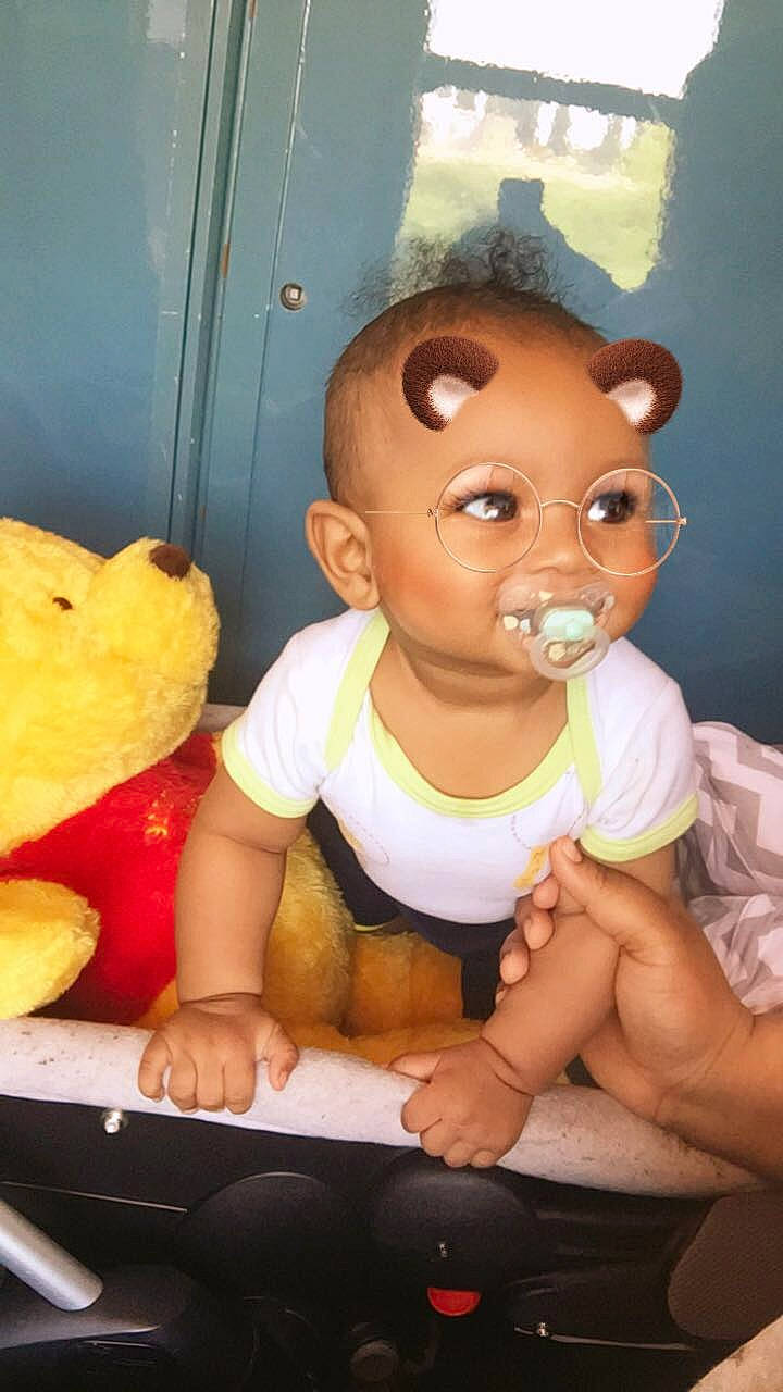 Keylan participe au concours pour gagner de l'argent avec cette photo : baby, child, person, toddler, toy