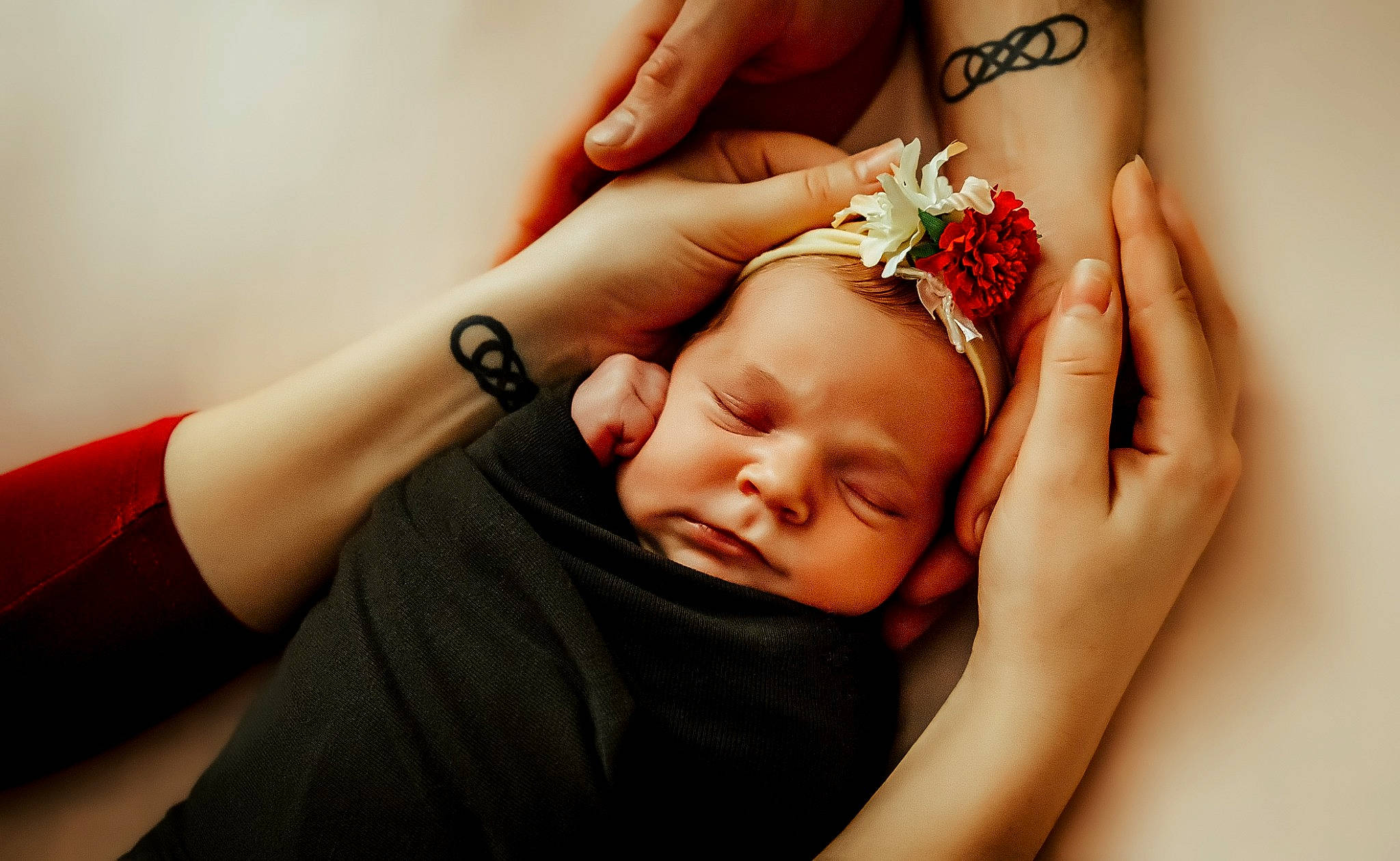 Ionelia participe au concours pour gagner de l'argent avec cette photo : arm, body_jewelry, cosmetics, dress, eyelash, finger, flash_photography, gesture, hand, happy, jewellery, lip, mouth, nail, nail_care, person, petal, plant, skin, thumb