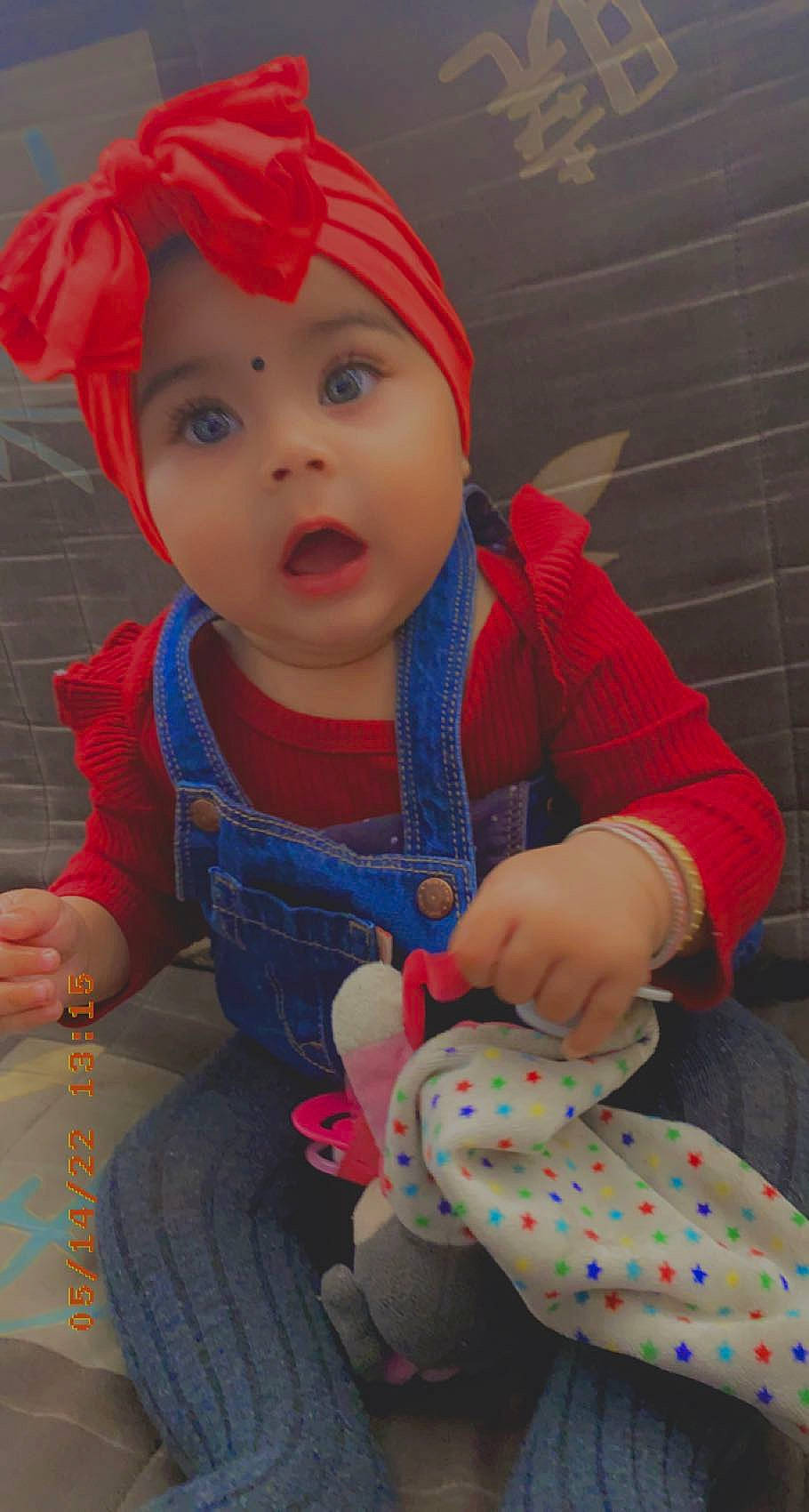 Sandjalya participe au concours pour gagner de l'argent avec cette photo : baby, baby_toddler_clothing, cap, cheek, child, electric_blue, eye, face, fun, happy, head, headgear, headwear, human_body, lip, nose, person, pink, skin, sleeve