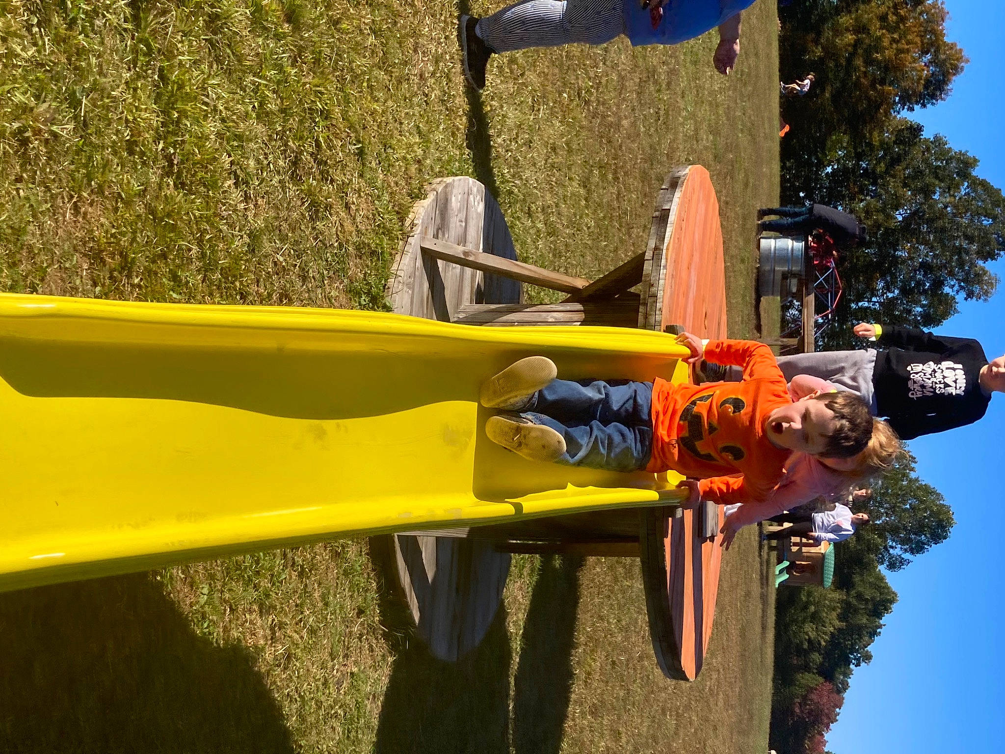Axel is registered to the contest to win money with this photo: boats_and_boating_equipment_and_supplies, fun, general_aviation, grass, headwear, leisure, monoplane, outdoor_play_equipment, person, plant, pole, recreation, sky, soil, tree, ultralight_aviation, vehicle