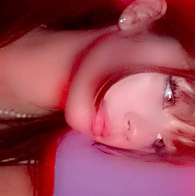 Elora is registered to the contest to win money with this photo: cheek, chin, ear, eyebrow, eyelash, facial_expression, flash_photography, happy, iris, jaw, lip, magenta, mouth, neck, nose, person, pink, skin, sky, tints_and_shades