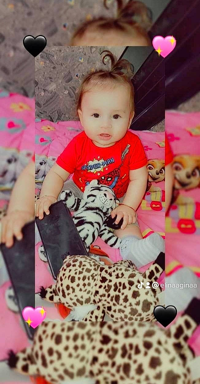 Daniel is registered to the contest to win money with this photo: baby, baby_toddler_clothing, beauty, child, event, fawn, fun, fur, happy, magenta, pattern, person, photograph, pink, product, sleeve, snapshot, textile, toddler, toy