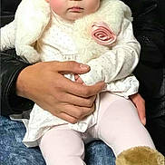 Cordelia is registered to the contest to win money with this photo: