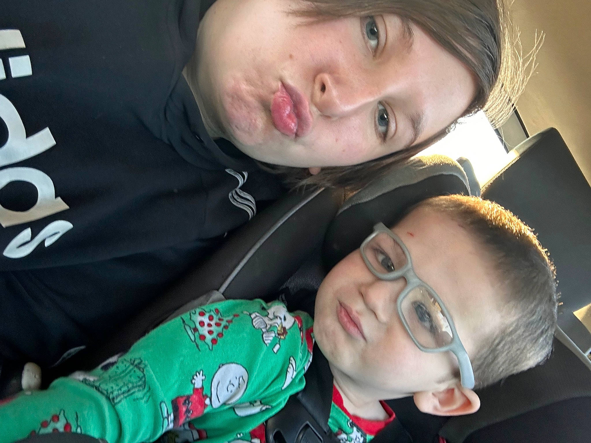 Stephen is registered to the contest to win money with this photo: black_hair, cheek, chin, clothing, cool, eye, eyebrow, facial_expression, fun, hairstyle, happy, human, jaw, mammal, mouth, nose, organ, person, sleeve, smile