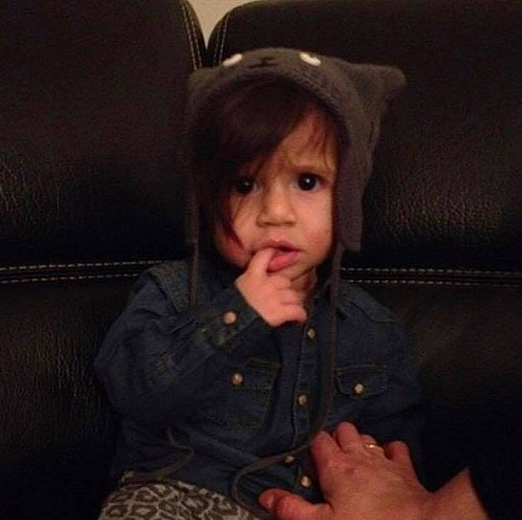 Samy a rejoint le concours — aidez-le/la à gagner de superbes lots ! child, ear, fedora, girl, hat, headgear, person, product, toddler