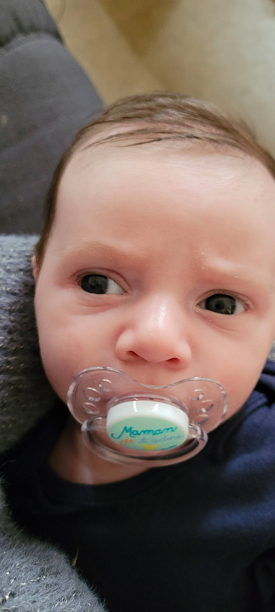 Swan participe au concours pour gagner de l'argent avec cette photo : baby, baby_products, baby_toddler_clothing, cheek, child, close_up, drinkware, ear, eyelash, finger, fun, hair, happy, iris, lip, mouth, nose, person, skin, tableware