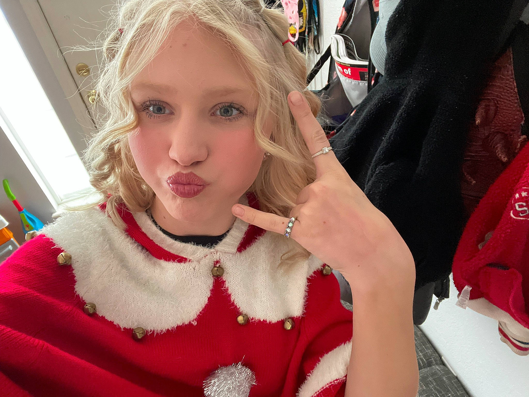 Tori is registered to the contest to win money with this photo: carmine, child, costume, event, eyebrow, eyelash, fashion_accessory, fashion_design, fun, gesture, happy, headpiece, jewellery, lip, nail, necklace, person, skin, sleeve, thumb